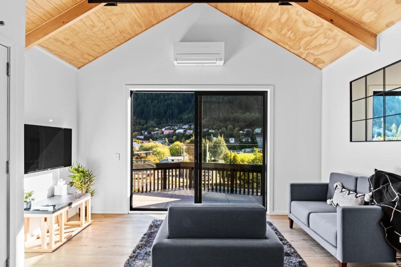 Alex Apt With Onsite Gym And Walk To Town Κουίνσταουν Δωμάτιο φωτογραφία