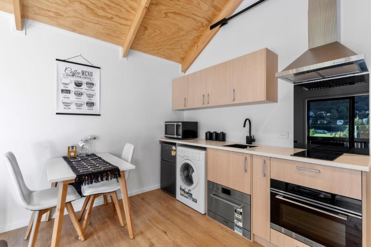 Alex Apt With Onsite Gym And Walk To Town Κουίνσταουν Δωμάτιο φωτογραφία